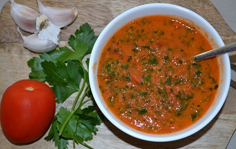 Home made tomato sauce